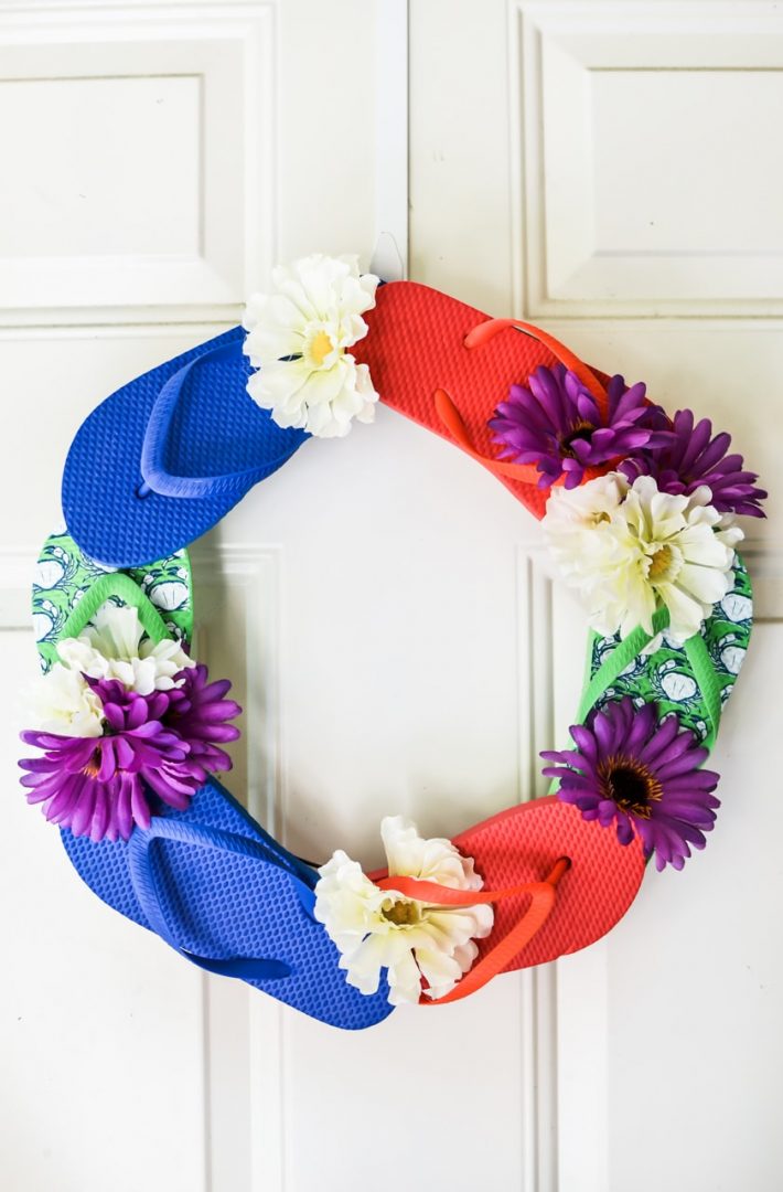 flip flop wreath on door