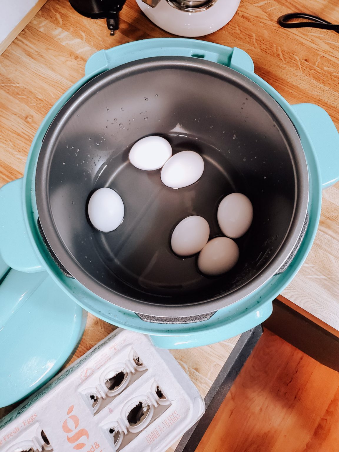 How to Make Hard Boiled Eggs in a Pressure Cooker without a Basket